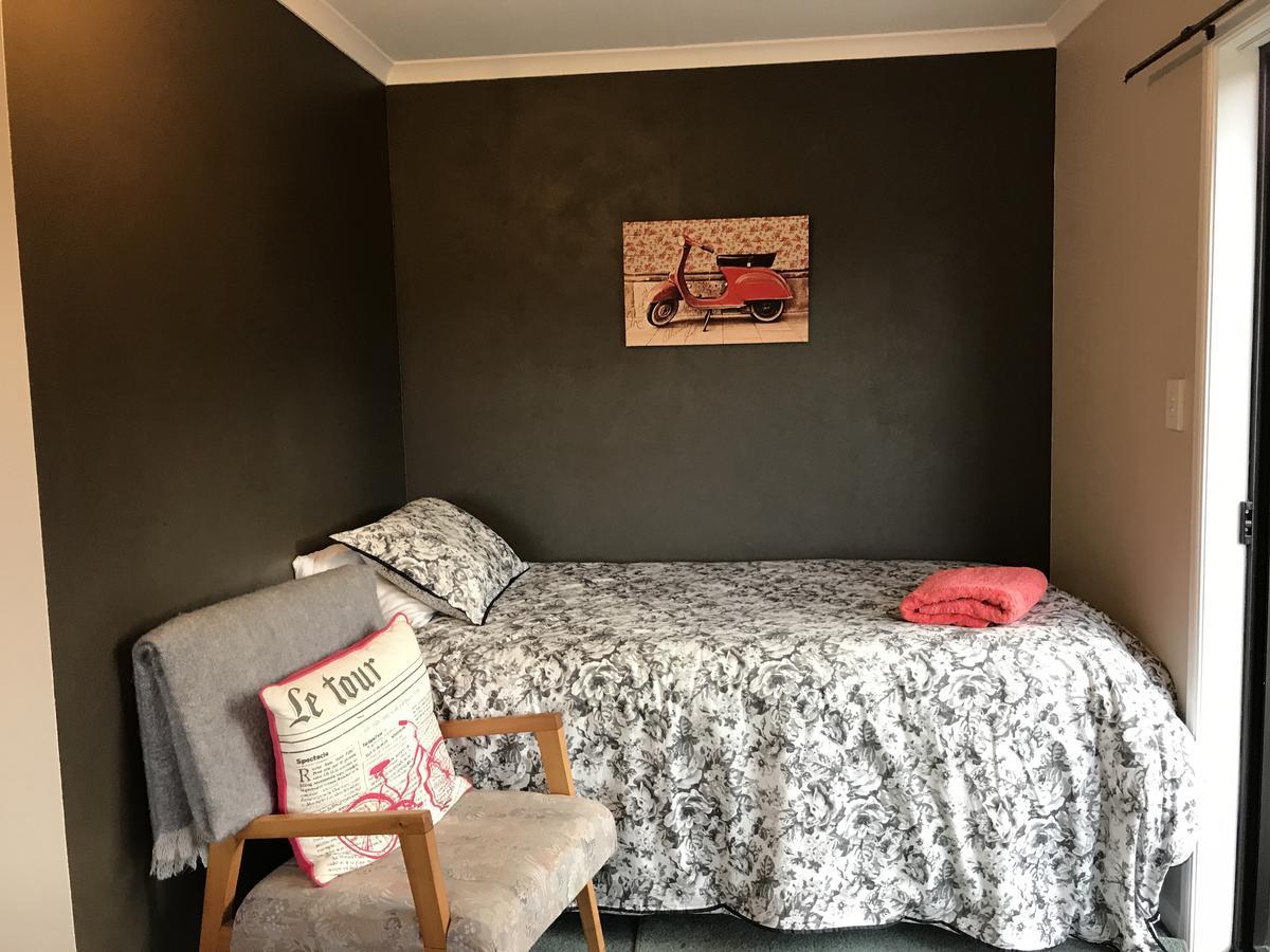 Trout 'N' Trail B&B Ranfurly Exterior photo