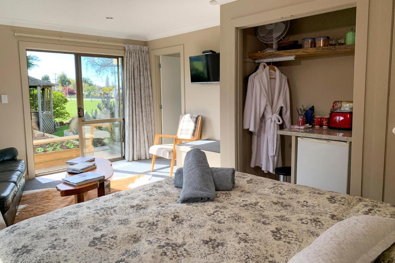 Trout 'N' Trail B&B Ranfurly Exterior photo